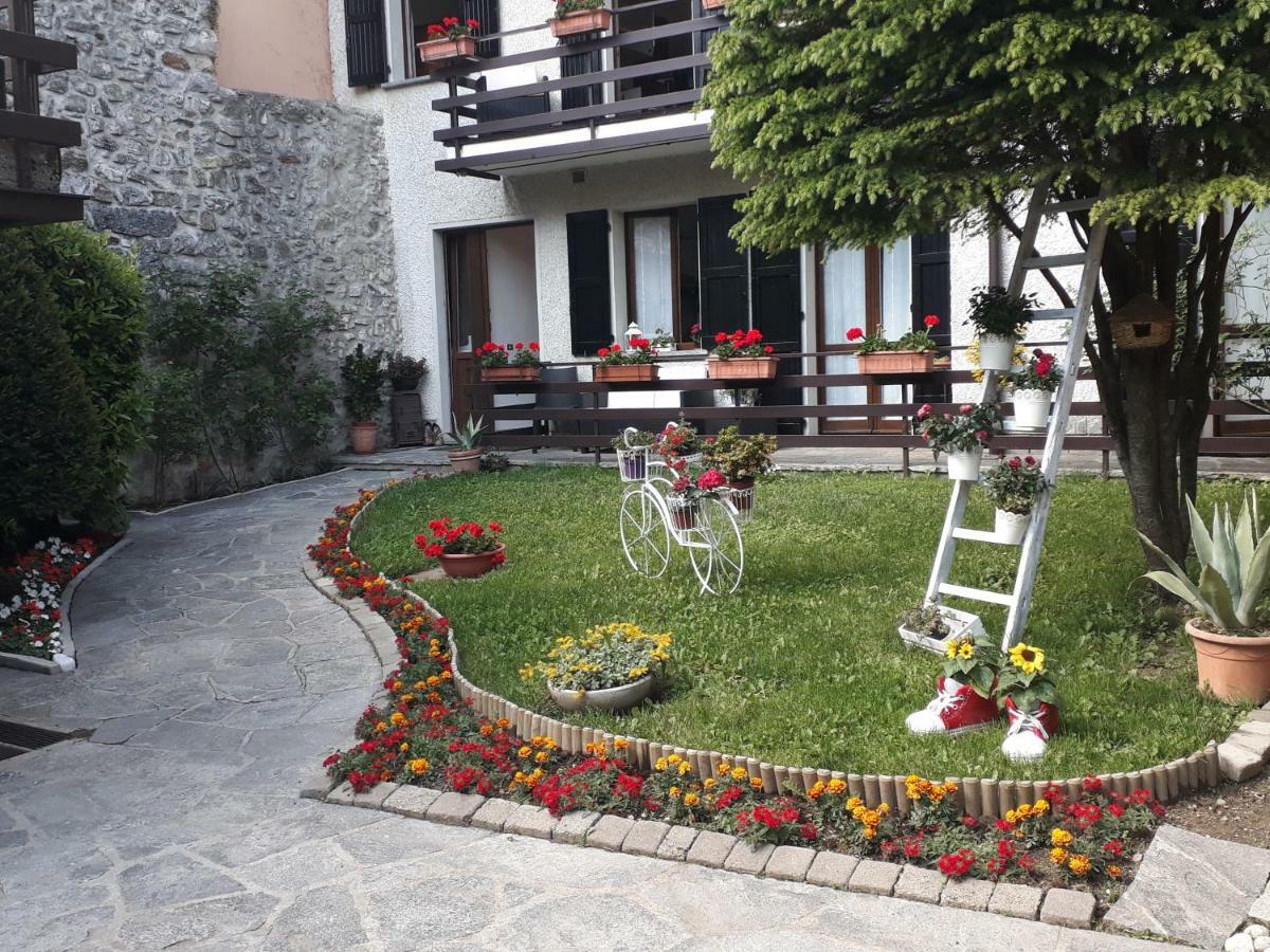 Da Mara Lago Di Como Sormano Exterior photo